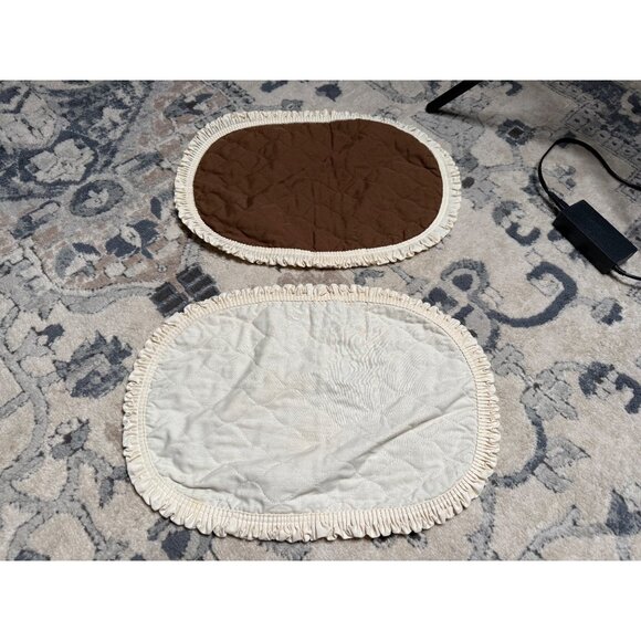 2 VTG Quilted Oval Placemat Reversible Ivory Brown Ruffled Country Table Top - Picture 3 of 4